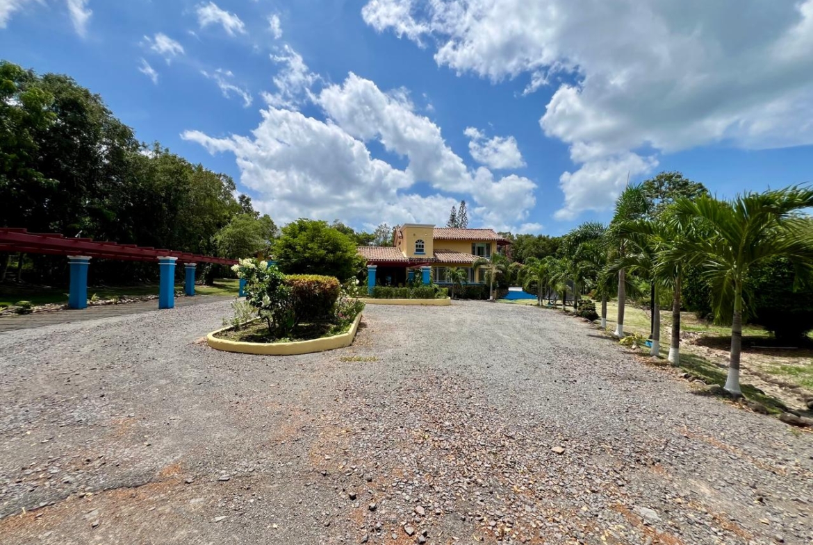PUNTA BARCO CASA EN VENTA