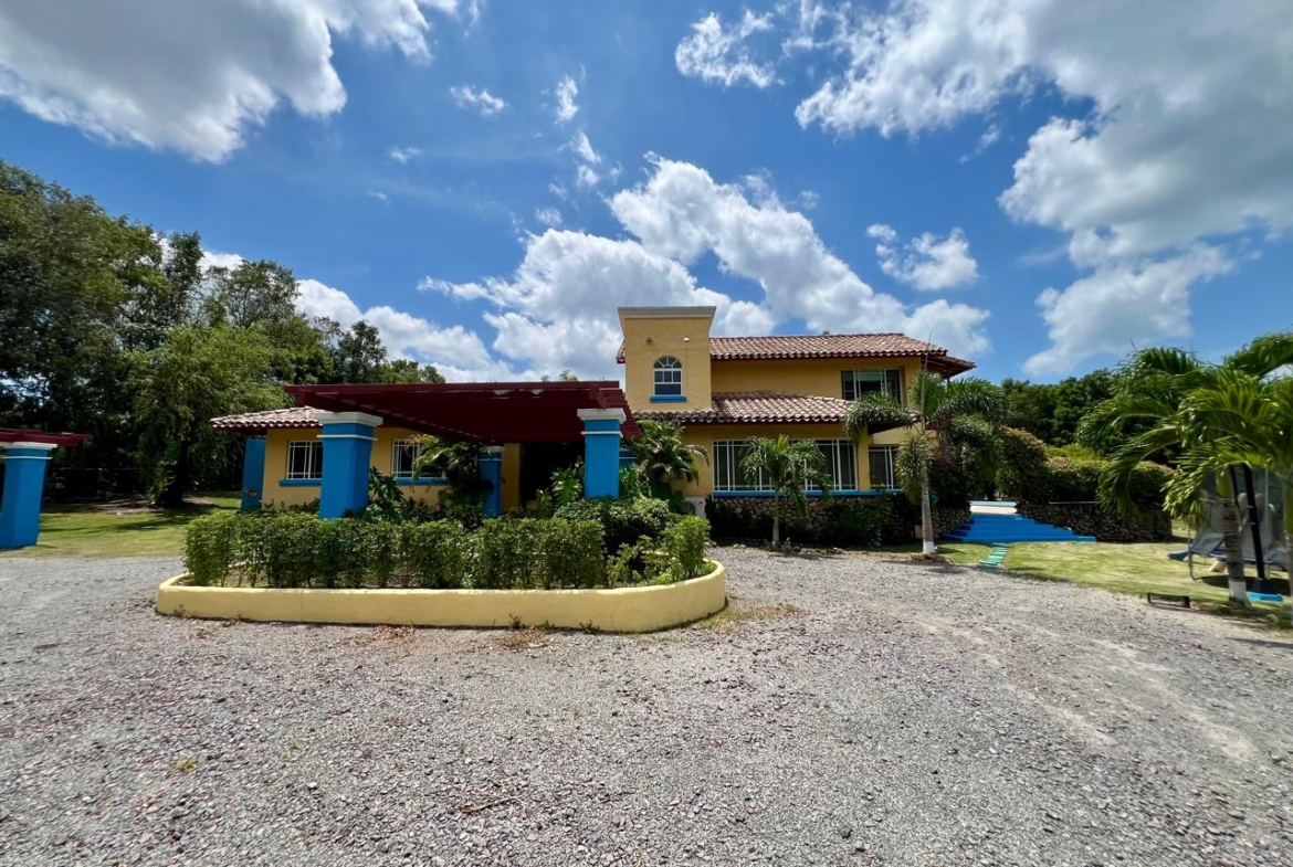 PUNTA BARCO CASA EN VENTA
