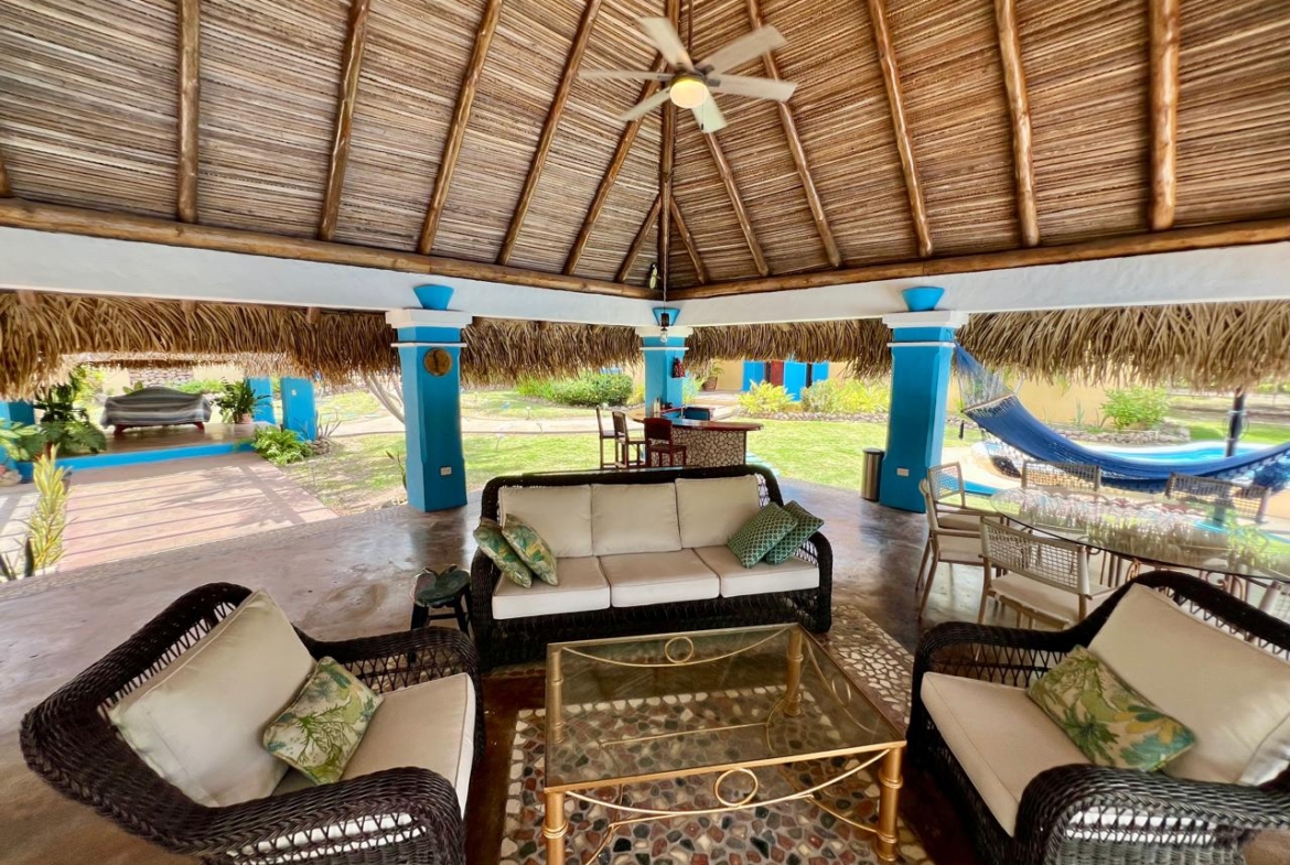 PUNTA BARCO CASA EN VENTA