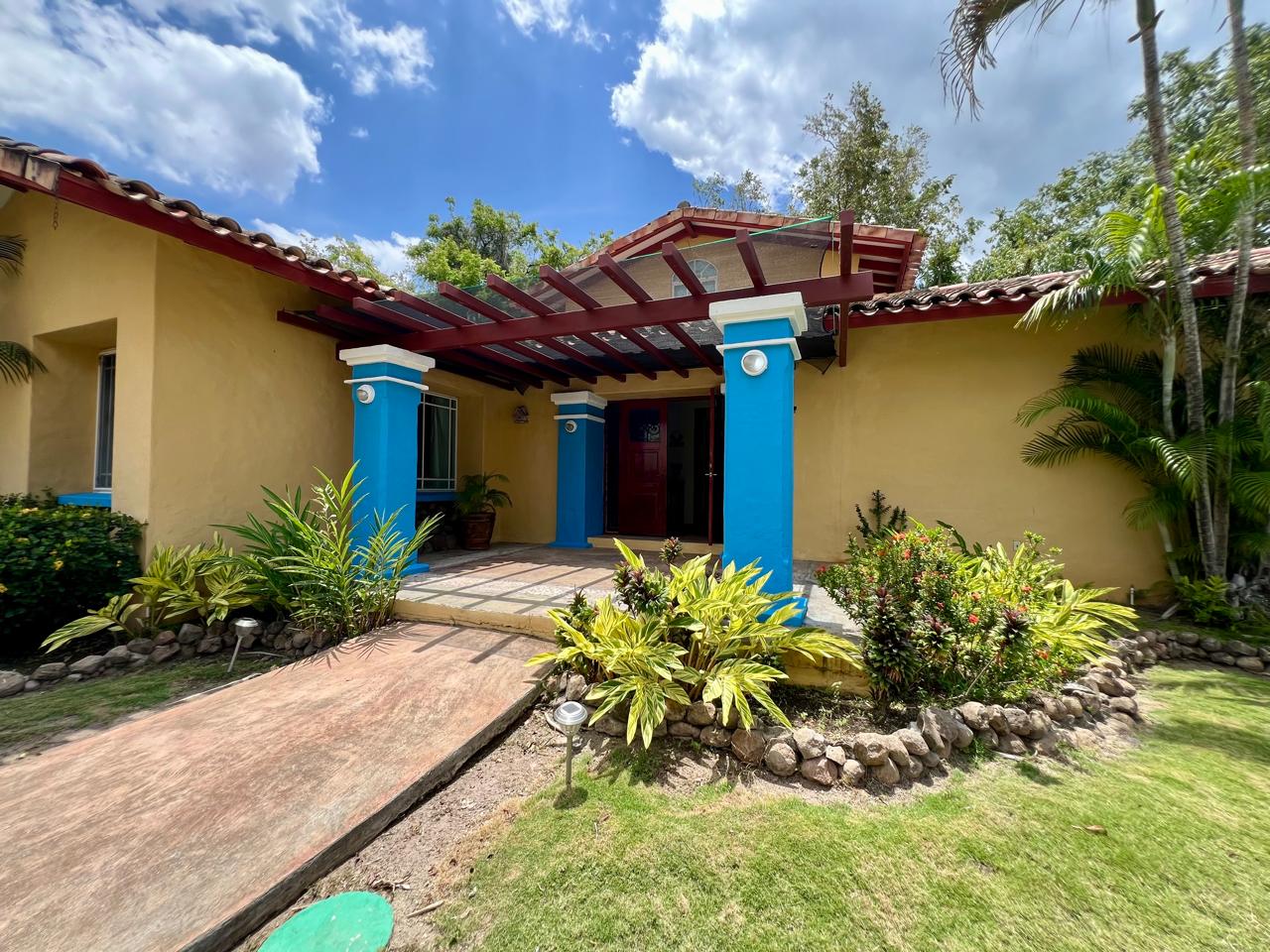 PUNTA BARCO CASA EN VENTA