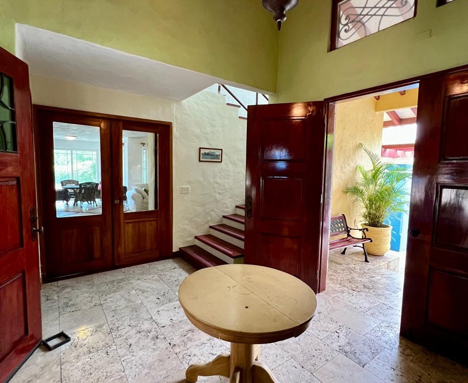 PUNTA BARCO CASA EN VENTA
