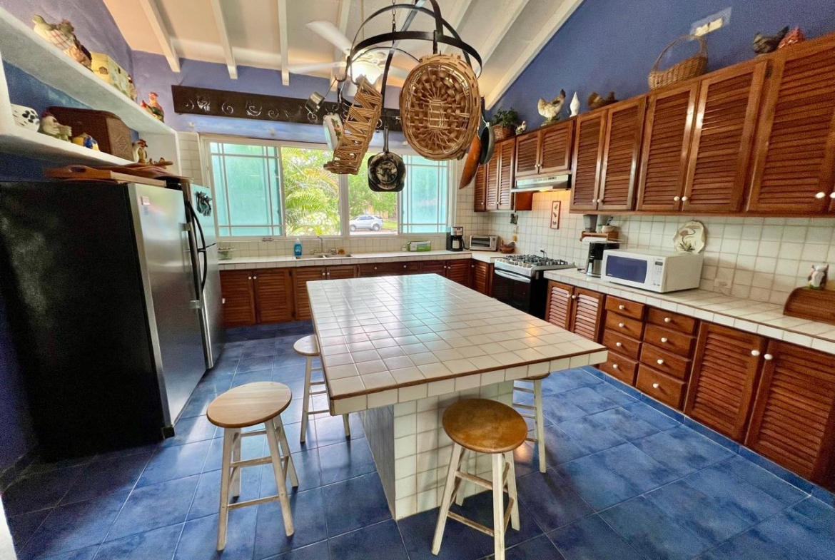 PUNTA BARCO CASA EN VENTA
