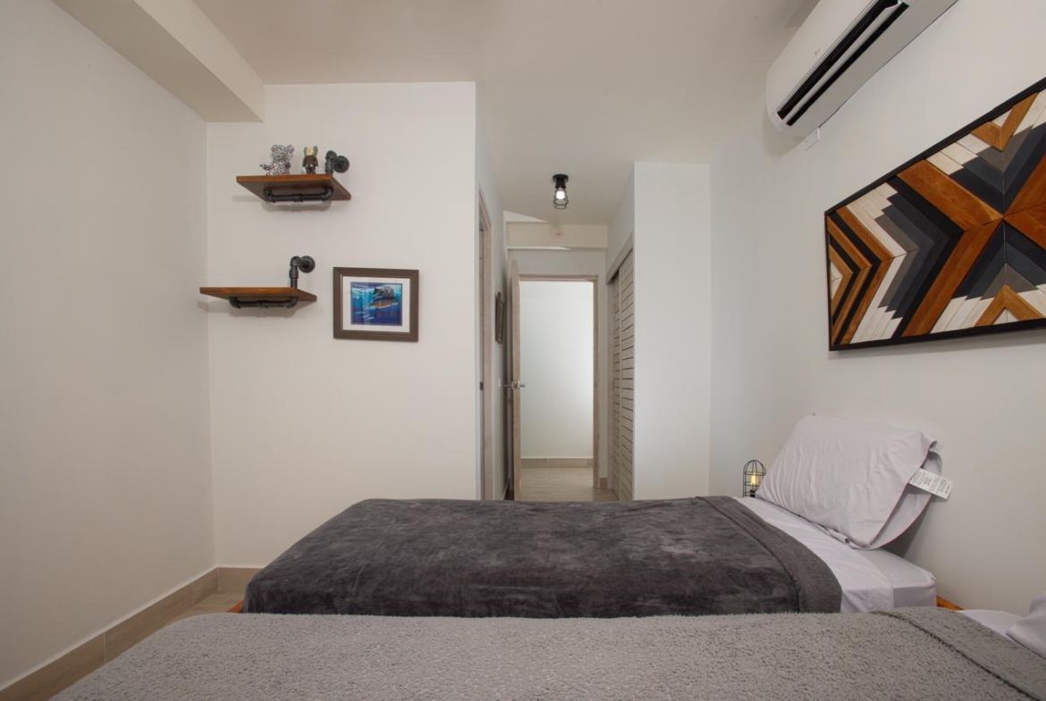 PLAYA CARACOL – Apto. 3 Recs. con Vista al Mar “Más Que Un Apartamento de Playa: Una Inversión Inteligente”