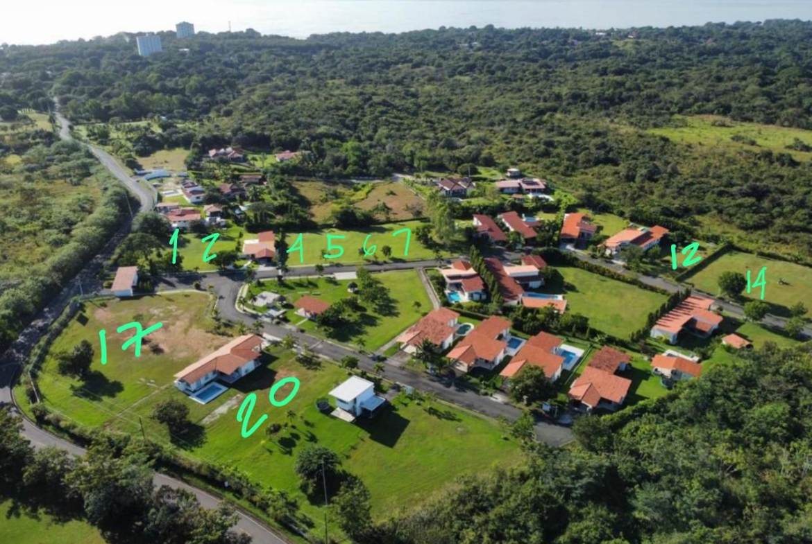 TERRENO LOTES EN LA MARE PUNTA BARCO EN VENTA