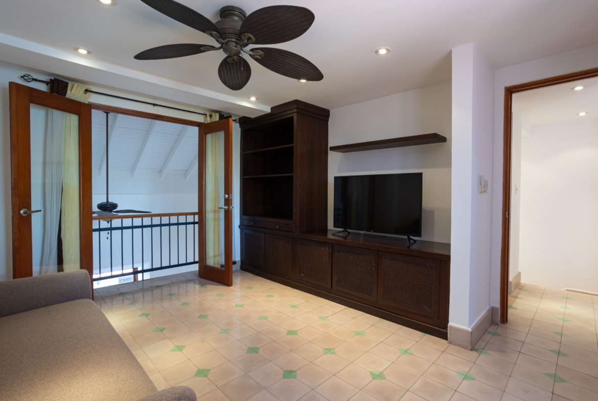PH CUATRO CASAS CASCO VIEJO PANAMA FOR SALE