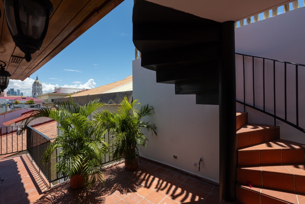 PH CUATRO CASAS CASCO VIEJO PANAMA FOR SALE