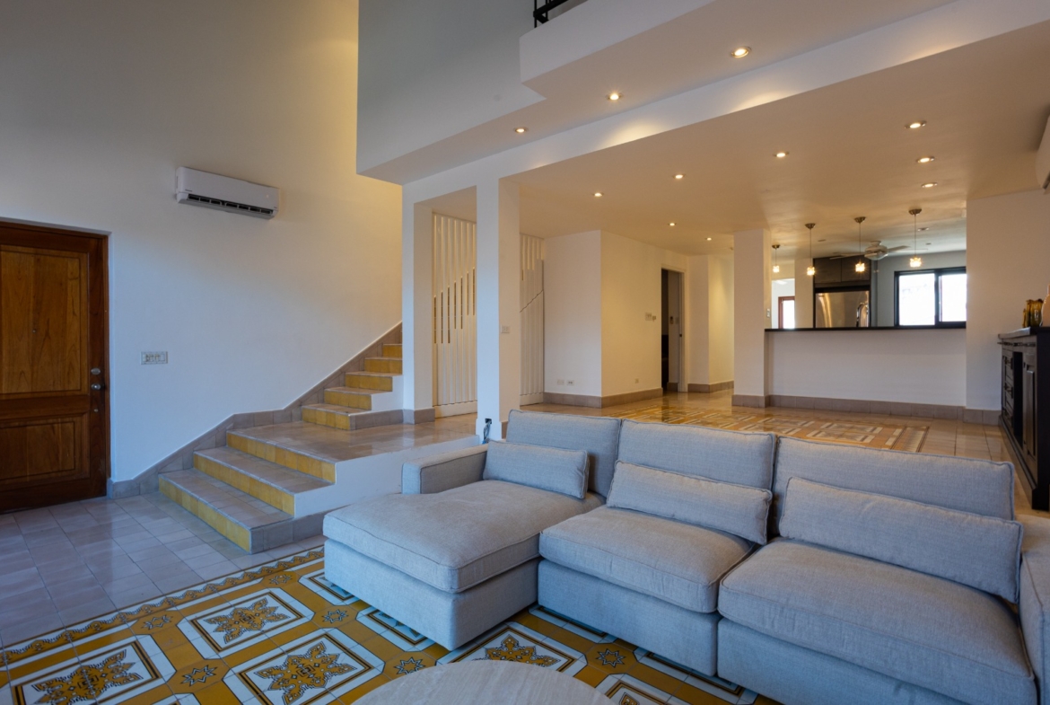 PH CUATRO CASAS CASCO VIEJO PANAMA FOR SALE