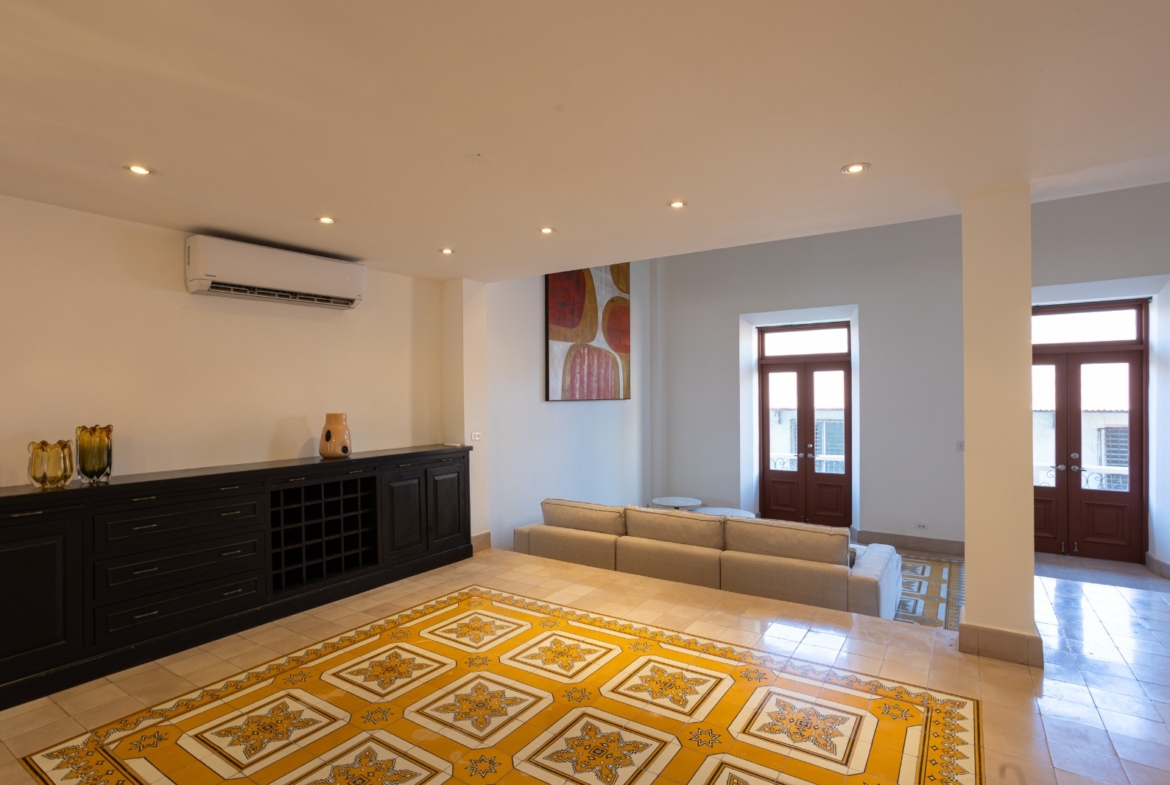 PH CUATRO CASAS CASCO VIEJO PANAMA FOR SALE