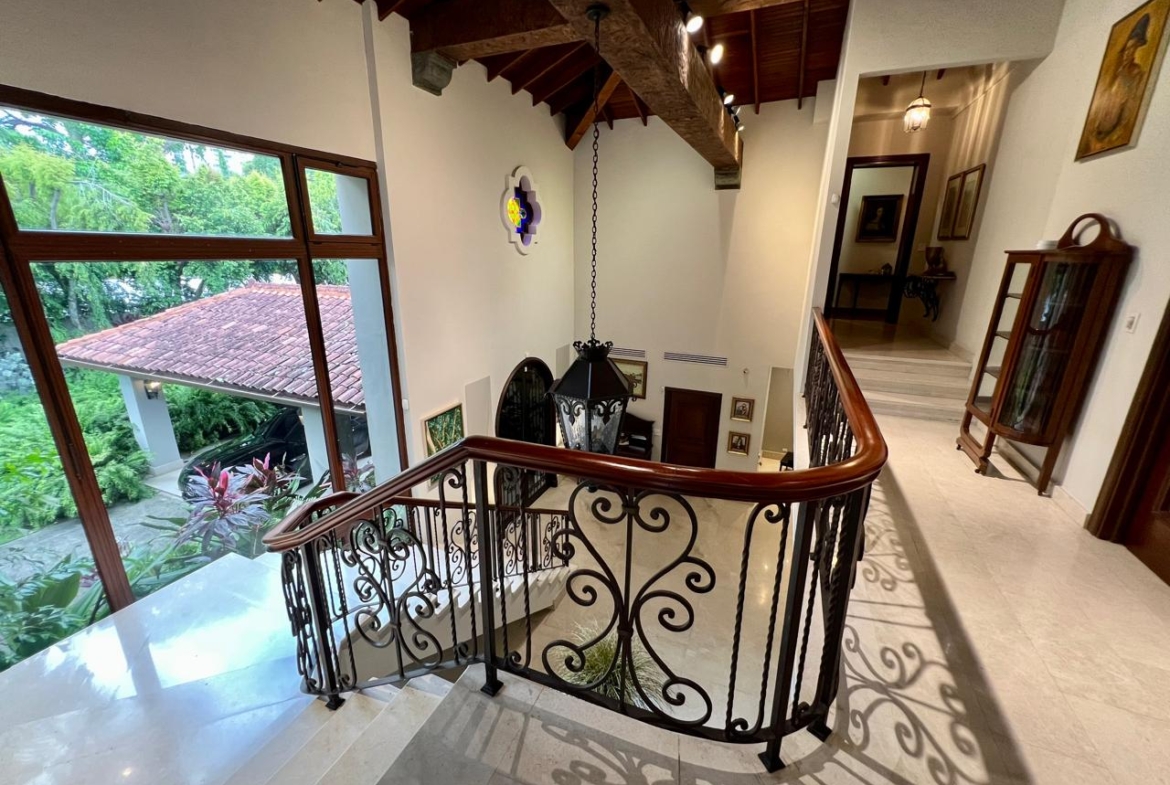 ALTOS DEL GOLF MANSIÓN EN VENTA O ALQUILER