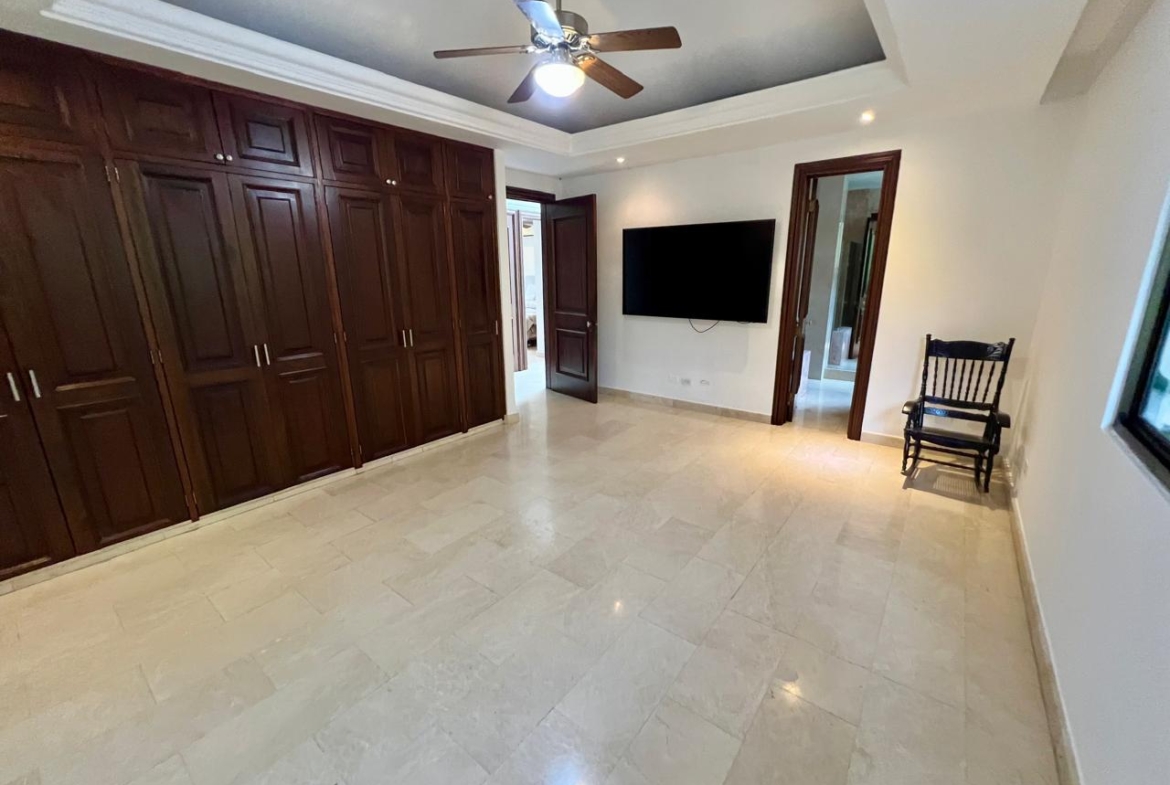 ALTOS DEL GOLF MANSIÓN EN VENTA O ALQUILER