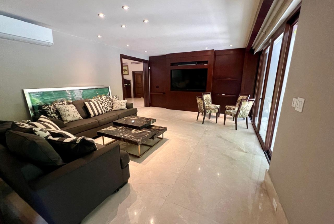 ALTOS DEL GOLF MANSIÓN EN VENTA O ALQUILER