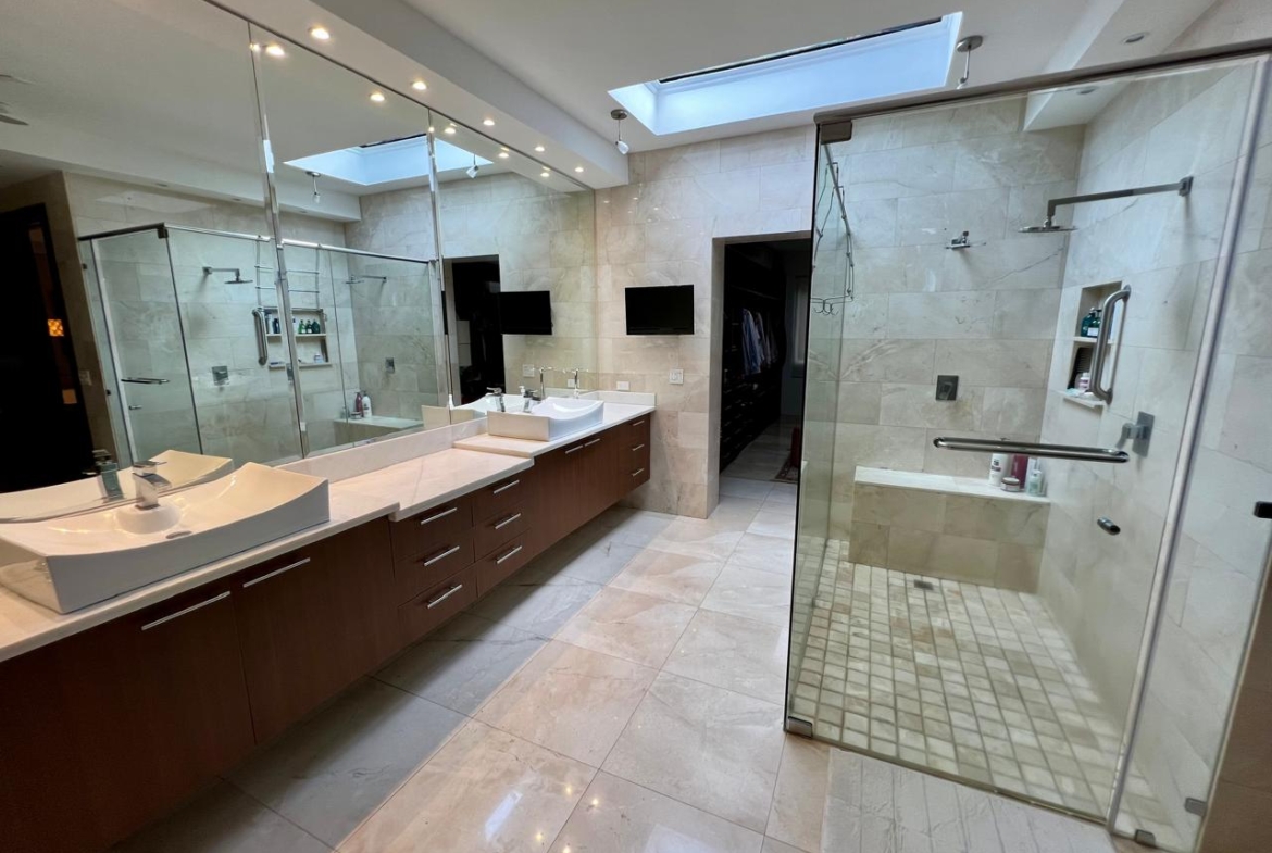 ALTOS DEL GOLF MANSIÓN EN VENTA O ALQUILER