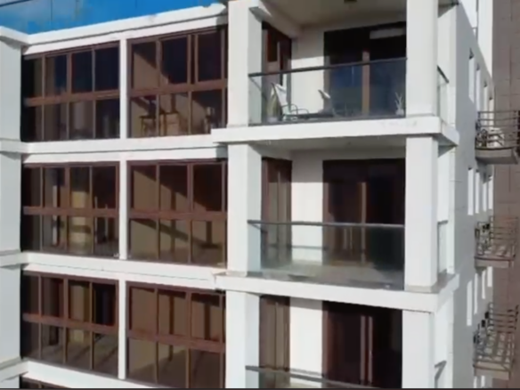 OPORTUNIDAD DE INVERSION – PROYECTO DE APTOS. FRENTE AL MAR Y RIO