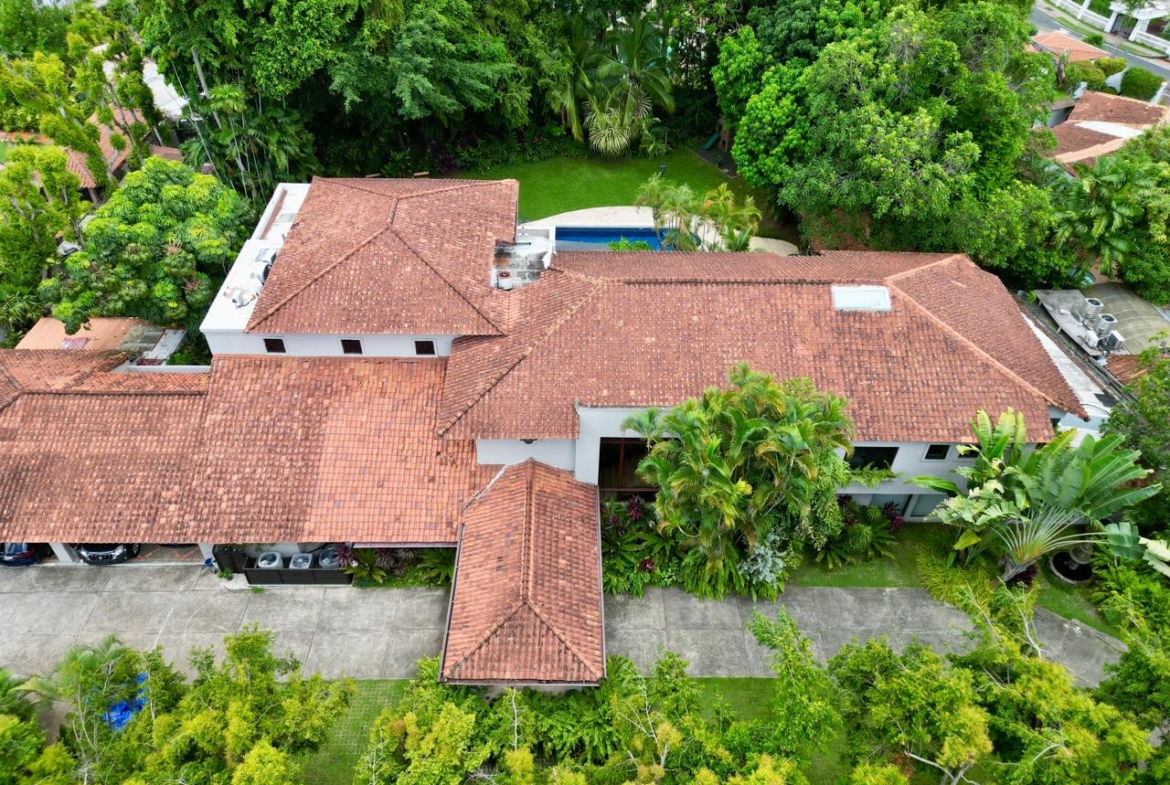 ALTOS DEL GOLF MANSIÓN EN VENTA O ALQUILER