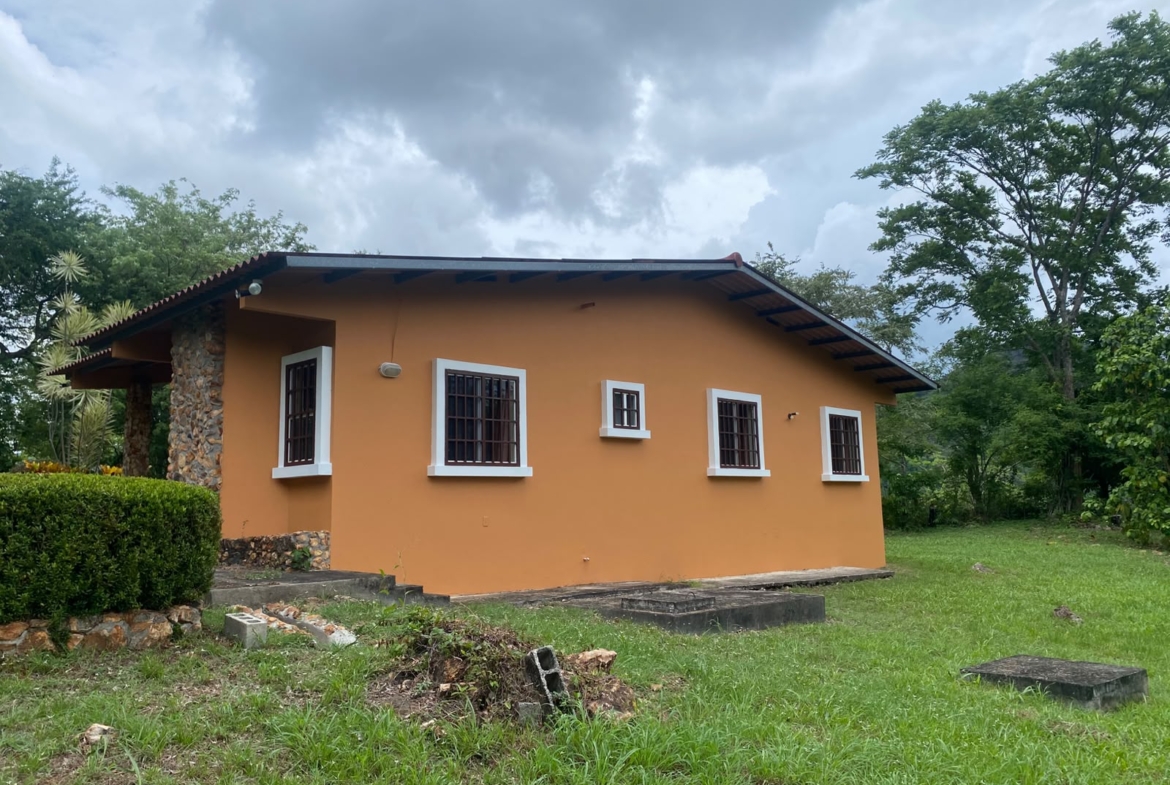 VÍA SORÁ CASA EN VENTA
