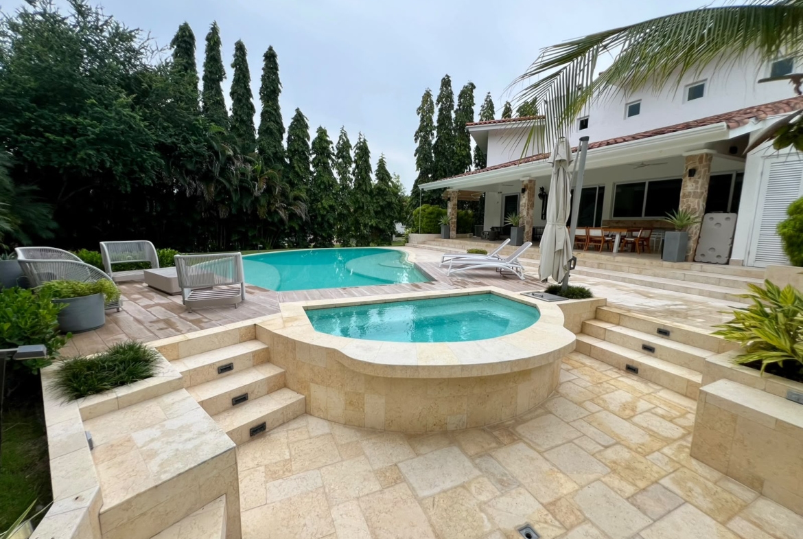 PUNTA BARCO VILLAGE CASA con Suite Principal Privada en Planta Alta