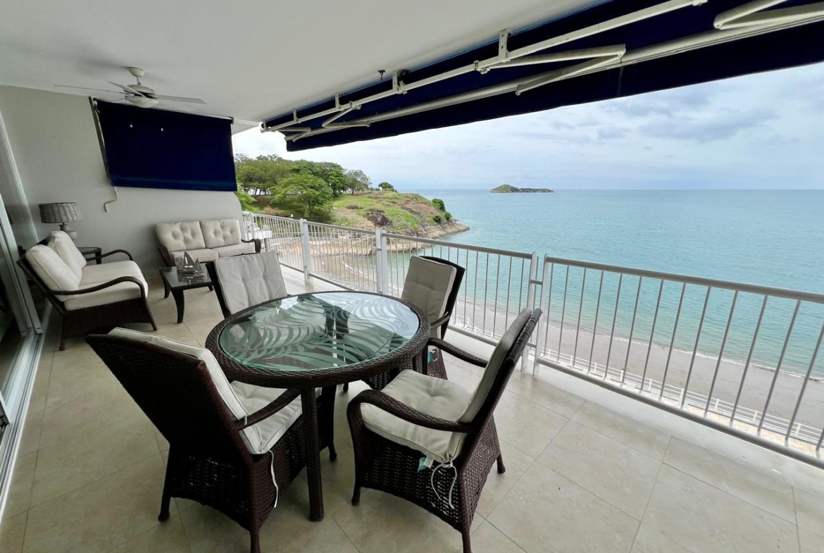 LA ENSENADA PLAYA BLANCA APARTAMENTO EN VENTA 2