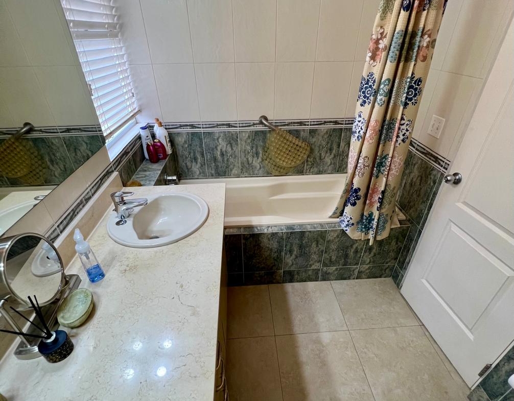 LA ENSENADA PLAYA BLANCA APARTAMENTO EN VENTA 1