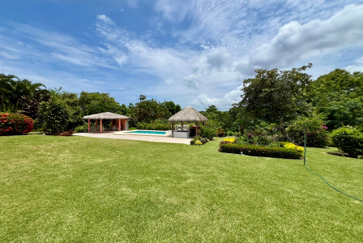 CASA CERCA DEL MAR EN CHUMICO REDONDO LAS GUIAS DE ORIENTE