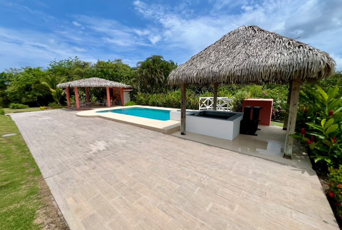 CASA CERCA DEL MAR EN CHUMICO REDONDO LAS GUIAS DE ORIENTE