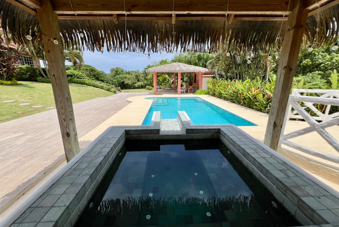 CASA CERCA DEL MAR EN CHUMICO REDONDO LAS GUIAS DE ORIENTE