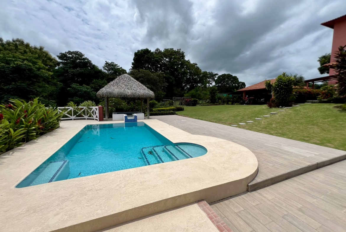 CASA CERCA DEL MAR EN CHUMICO REDONDO LAS GUIAS DE ORIENTE