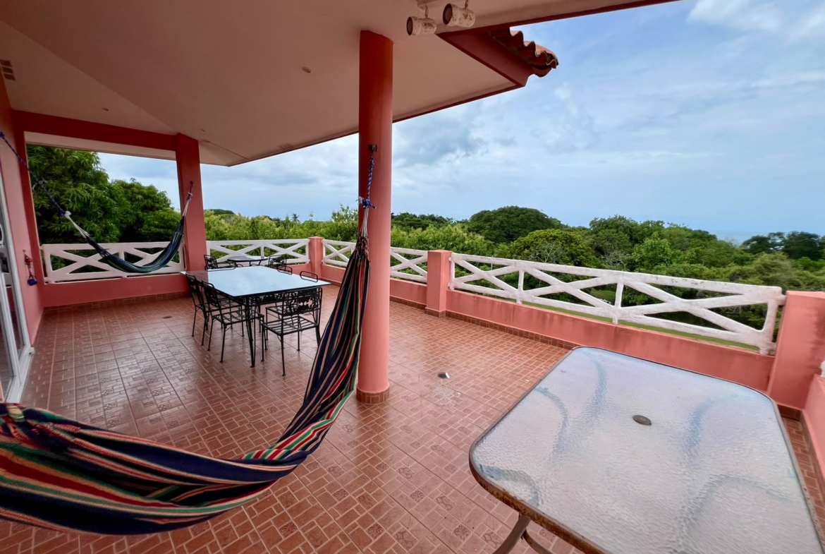 CASA CERCA DEL MAR EN CHUMICO REDONDO LAS GUIAS DE ORIENTE