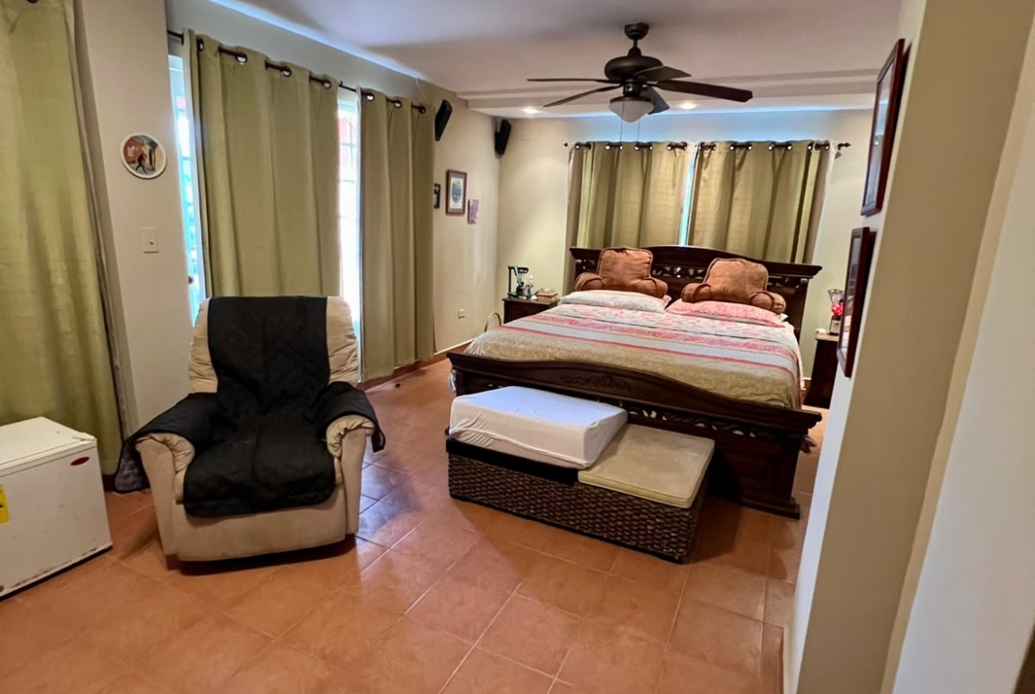 CASA CERCA DEL MAR EN CHUMICO REDONDO LAS GUIAS DE ORIENTE