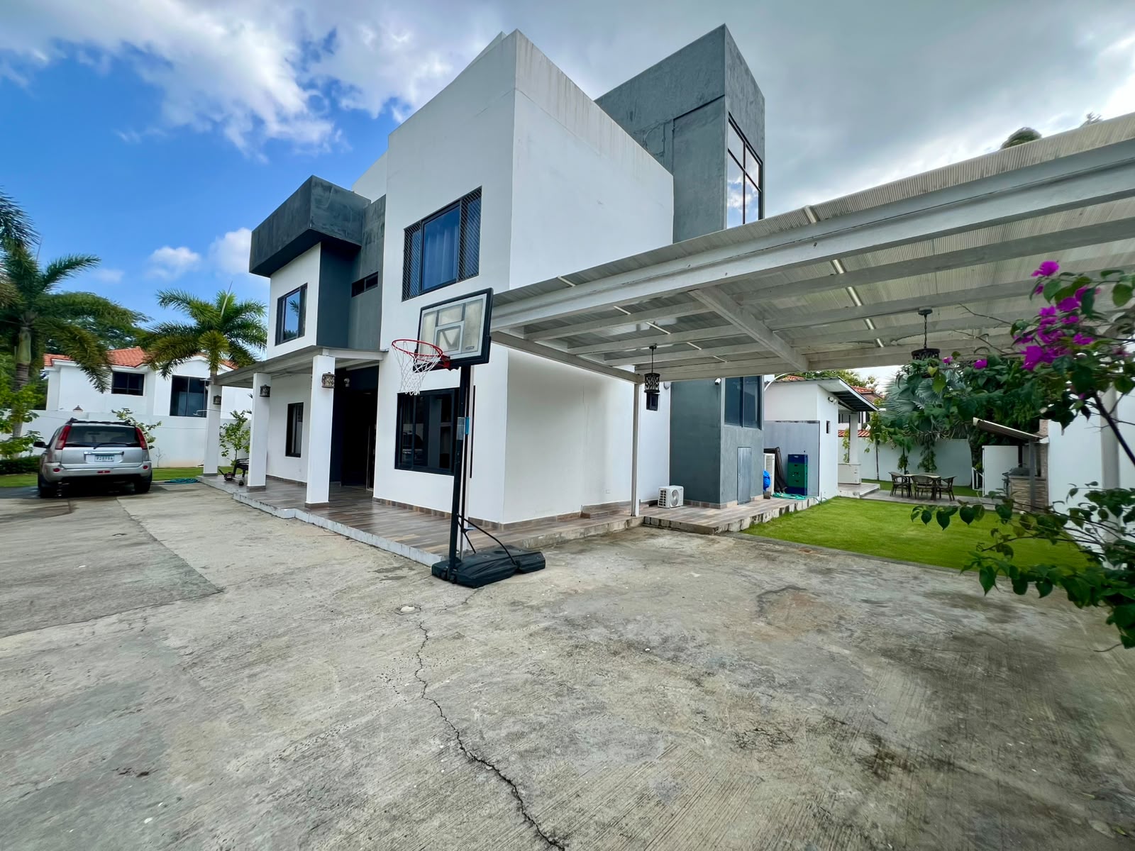 PLAYA BLANCA QUINTAS DEL SOL CASA DE 6 RECÁMARAS EN VENTA