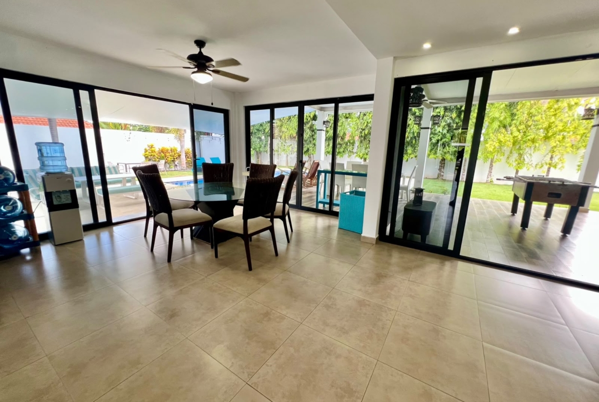 PLAYA BLANCA QUINTAS DEL SOL CASA DE 6 RECÁMARAS EN VENTA