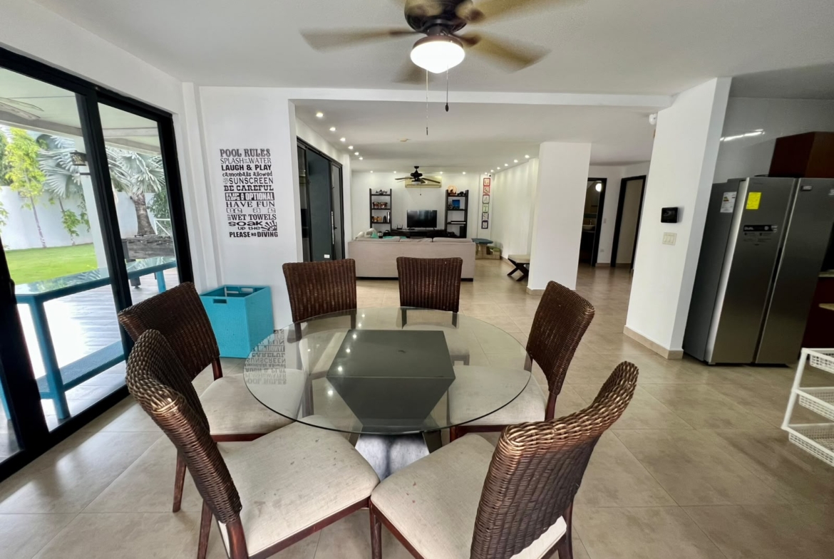 PLAYA BLANCA QUINTAS DEL SOL CASA DE 6 RECÁMARAS EN VENTA