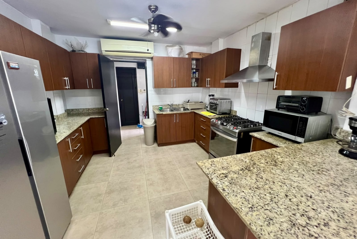 PLAYA BLANCA QUINTAS DEL SOL CASA DE 6 RECÁMARAS EN VENTA