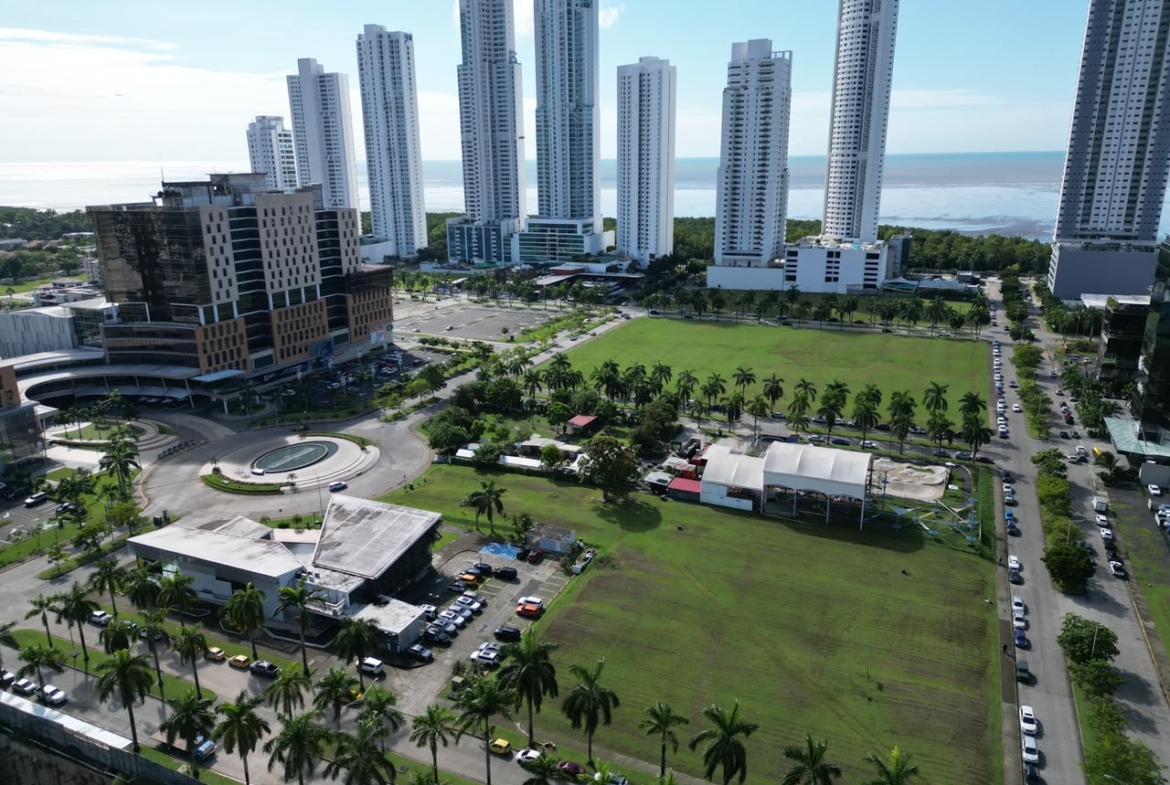 TERRENO COSTA DEL ESTE PARA DESARROLLO INMOBILIARIO 3
